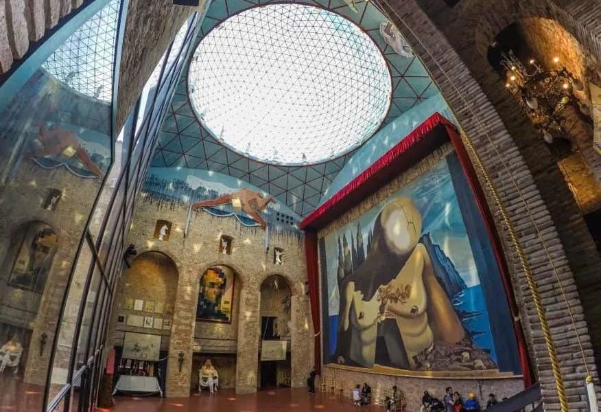 teatro-museo-dalí teatro-museo-dalí